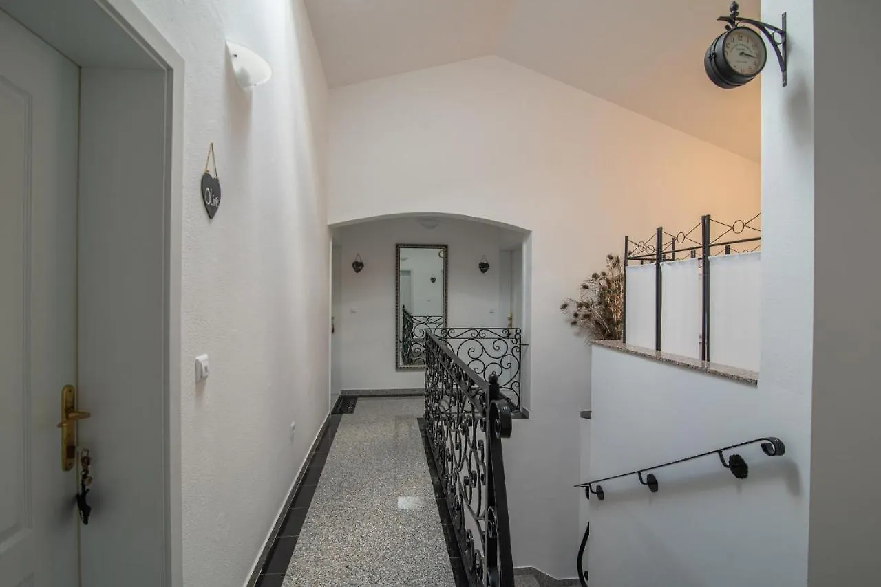 Hotel Villa Vera Fažana Kroatien