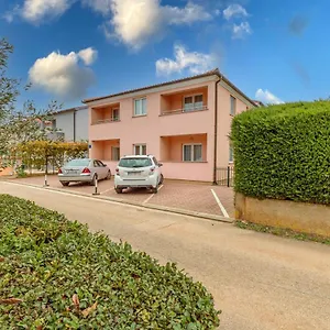 Apartment Alen