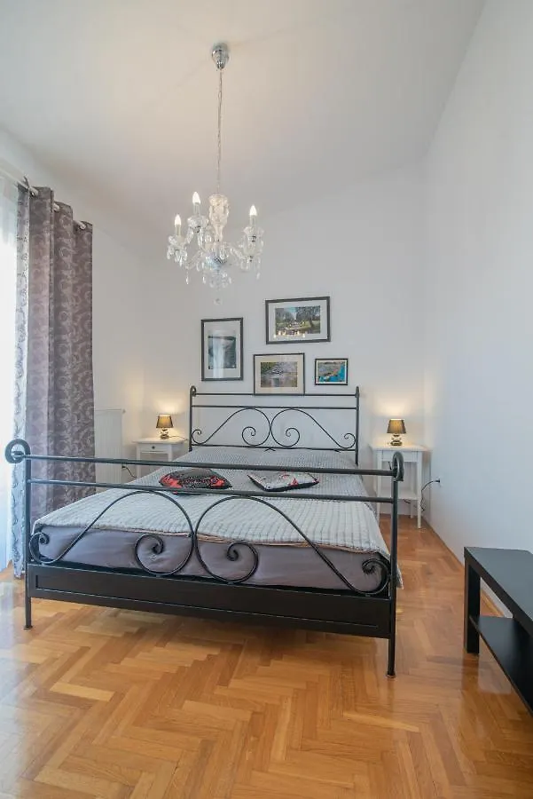 Hotel Villa Vera Fažana 4*,  Croacia